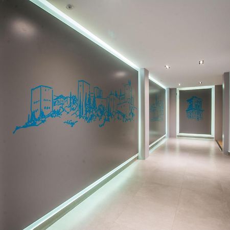 Qh Granada Centro Apartment Ngoại thất bức ảnh